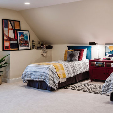 Multifunctional Home Office + Guest Room
