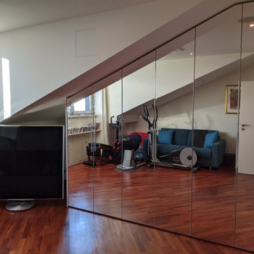 Spiegelschrank