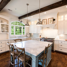 Kitchen Lighting & Cabinet Color