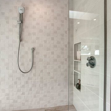 Beautiful Bellevue Bath