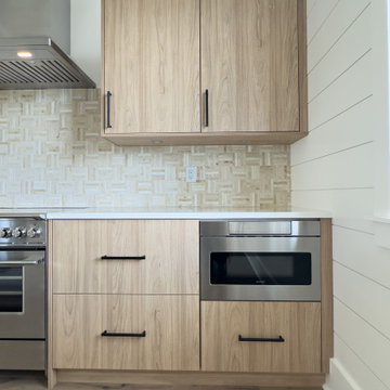 Milano - Olmo Miele-Kitchen + Milano - Bright White Ultra Matte-Butlers Pantry