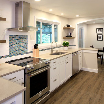 Airy Contemporary Kitchen, Corvallis, Oregon