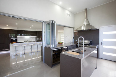 Design ideas for a contemporary kitchen in Newcastle - Maitland.