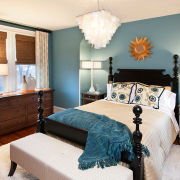 Pantone - Dazzling Blue Guest Bedroom