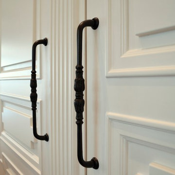 Mary Ross Custom Homes White Kitchen