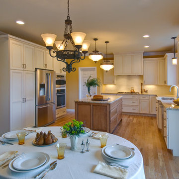Creekview Drive Kitchen