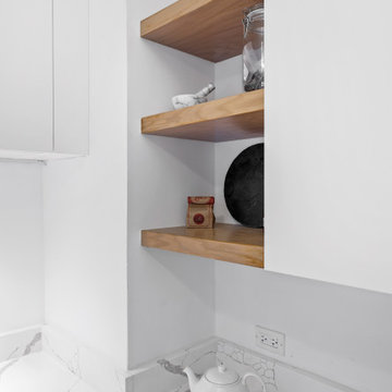 A Compact, Elegant Chicago Kitchen