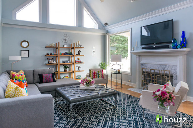 Nyklassisk Dagligstue by Rachel Oliver Design, LLC