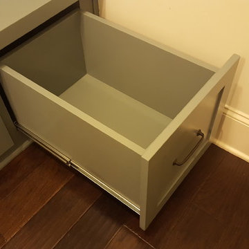 Mudroom with Five Lockers and Shoe Drawers
