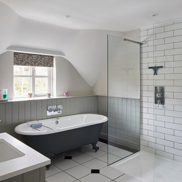 Traditional bathroom