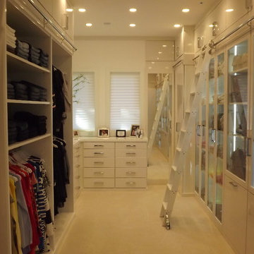 Closets / Wardrobes