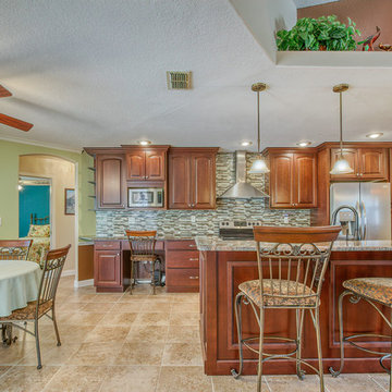 1082 Greenturf Rd