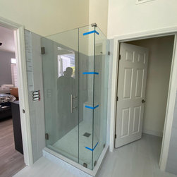 Main - Oceanside - Shower Doors