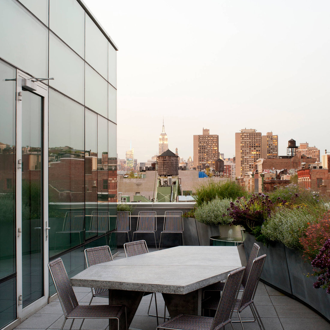 Contemporary Deck