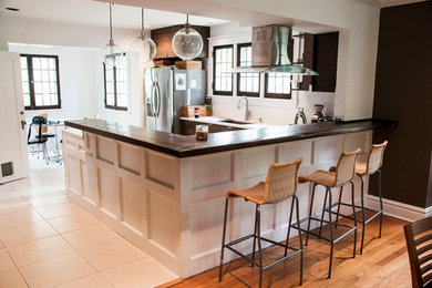 Inspiration for a transitional kitchen remodel in St Louis