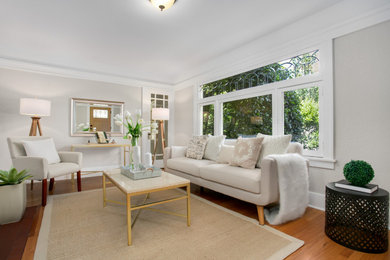 Example of a living room design in Seattle