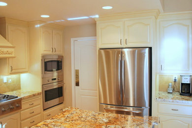 Kitchen - kitchen idea in San Francisco