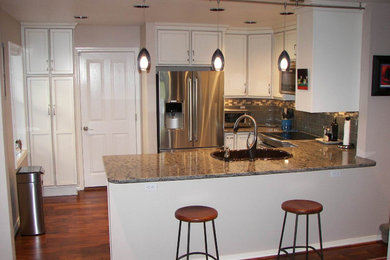 Elegant kitchen photo in Portland