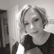 Suzanne Rickettss foto