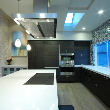 High-Tech Kitchen & Great Room - Bellevue, WA