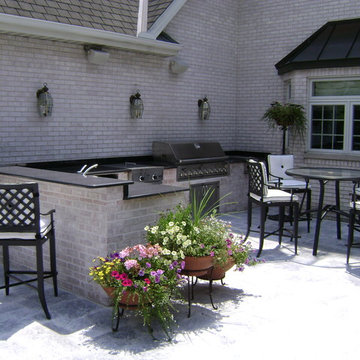 Grills and Outdoor Kitchens