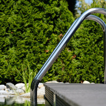 Kleiner Schwimmteich als persönliche Oase