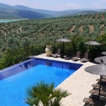 Jardín cara casa rural
