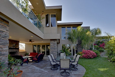Trendy patio photo in Orange County