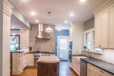 Kitchen - kitchen idea in Wichita