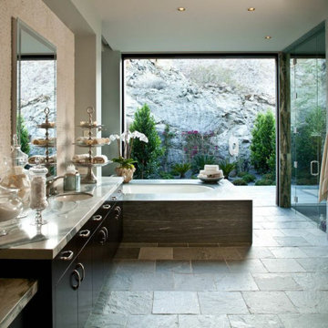 Tepin Residence Master Salon/Bathroom