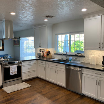 Slott-Cottman kitchen