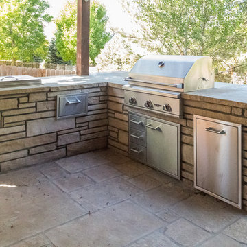 Outdoor Kitchen
