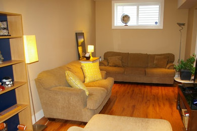 Family room - family room idea in Vancouver