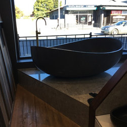 Pietra Bianca Product Range - Bathtubs
