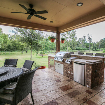 Workshop and Patio Cover with Outdoor Kitchen: Rosenberg, TX