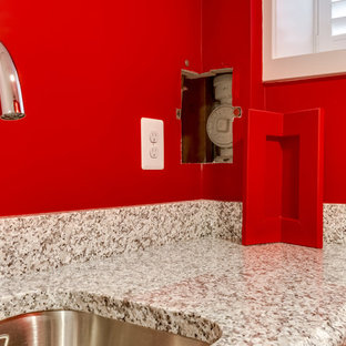 ワシントンD.C.のトラディショナルスタイルのおしゃれなランドリールームの写真