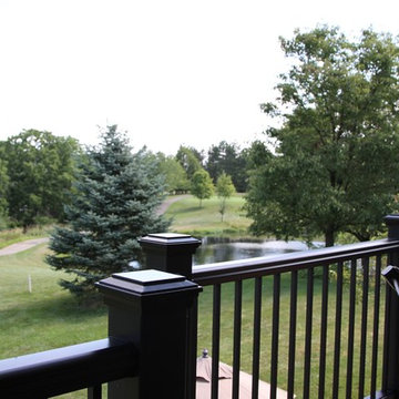 Medina - Deck/Screened Walkout