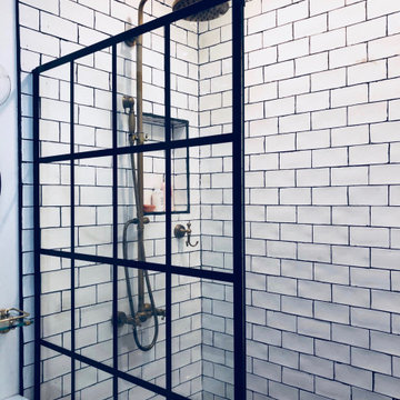 Black and White Dream Bath