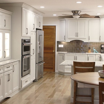 Blue Grass, IA- A Kitchen Goes Brighter For Big Results!