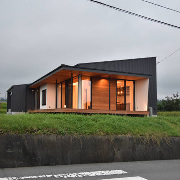 平屋のガレージハウス