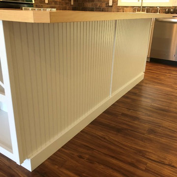 New Construction Milan, IL Koch Express Painted White Formica Amber Maple