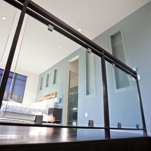 Minimalist bedroom photo in San Francisco