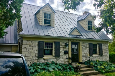 Inspiration for a timeless home design remodel in Atlanta