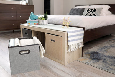 Example of a bedroom design in Los Angeles