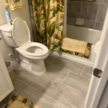 Residential | Polo Run | Before Bathroom