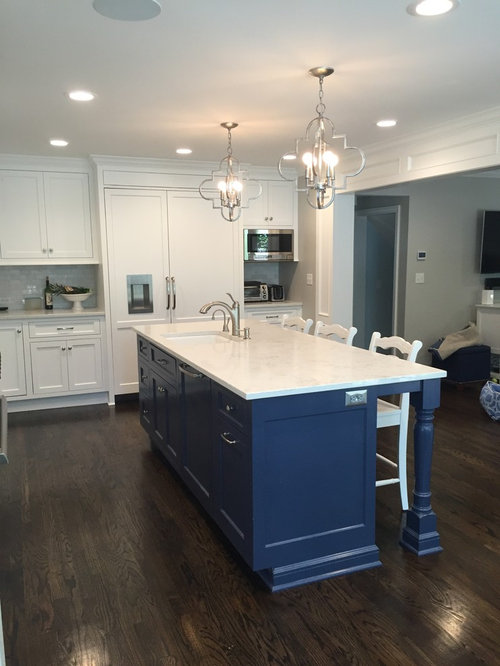 Navy Island And White Cabinets, White Kitchen Cabinets With Dark Blue Island