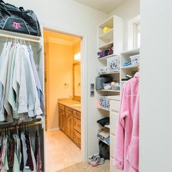 5302 Riviera Ct - Products