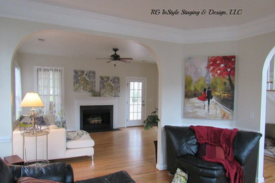 Example of a living room design in Charleston