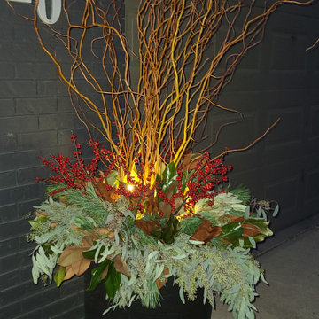 Seasonal Planters - Holidays Ideas from 2021