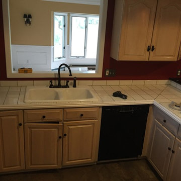 Chic Transitional Kitchen